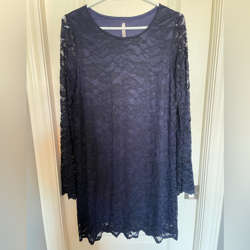 Navy blue Lace dress M/L